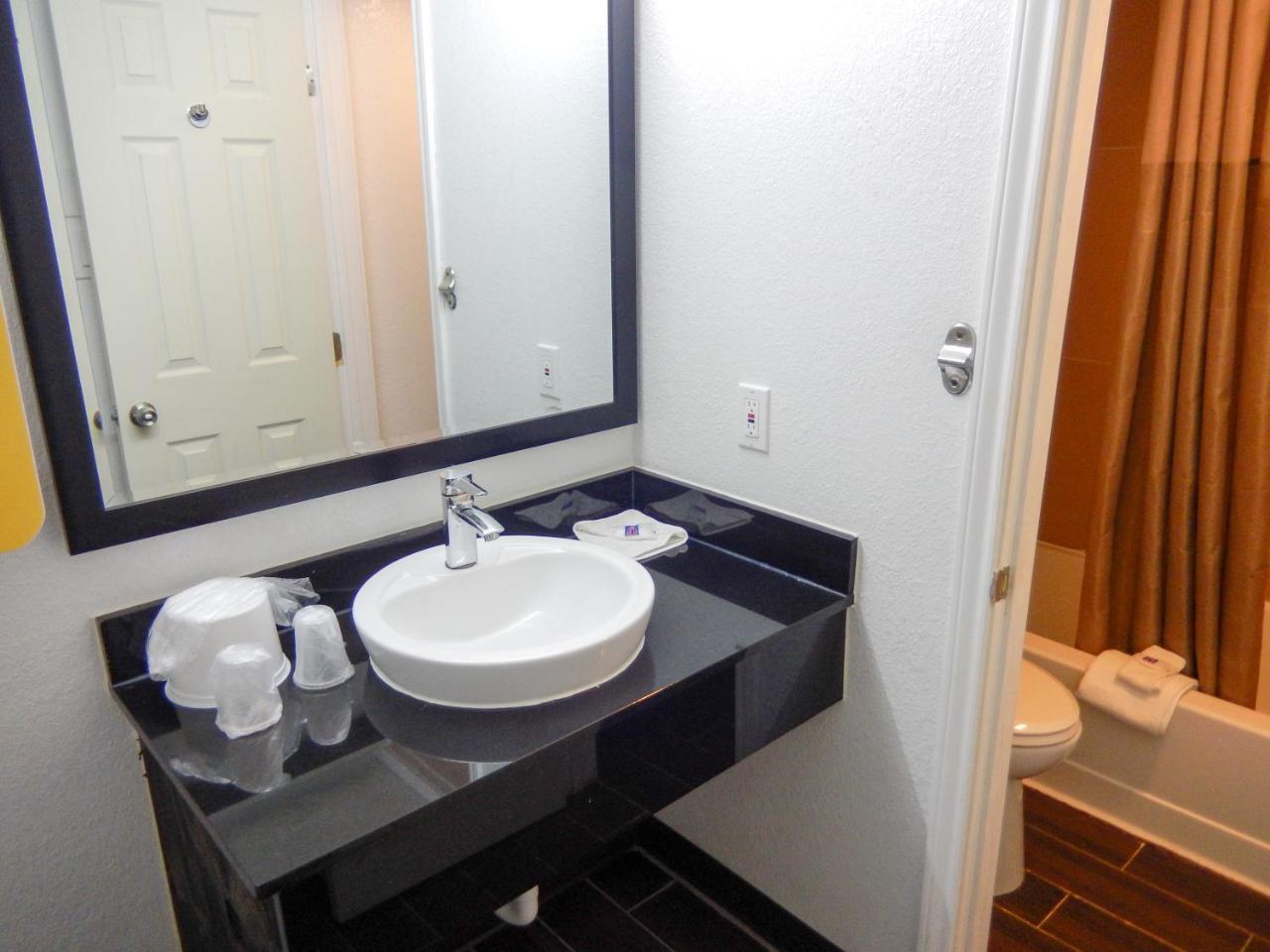 Motel 6-Portland, Tx Bagian luar foto